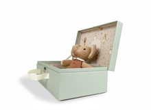 Load image into Gallery viewer, Egmont Toys Ollie the Elephant Gift Box