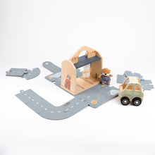 Load image into Gallery viewer, Egmont Toys Mini Friends Car Wash Felt House