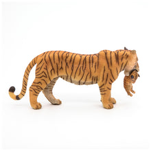 Load image into Gallery viewer, Papo France Tigress With Cub
