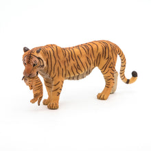 Load image into Gallery viewer, Papo France Tigress With Cub