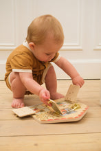 Load image into Gallery viewer, Egmont Toys Friends Latches Board
