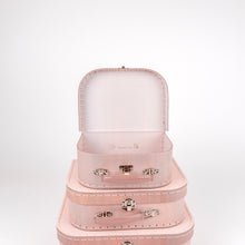 Load image into Gallery viewer, Egmont Toys Rabbit Case Set - 3 pieces