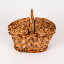 Load image into Gallery viewer, Egmont Toys Friends Tin Tea Set In A Basket