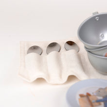 Load image into Gallery viewer, Egmont Toys Friends Tin Tea Set In A Basket