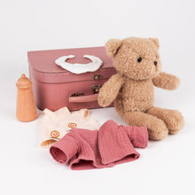Load image into Gallery viewer, Egmont Toys Morrissette With Clothes In A Case