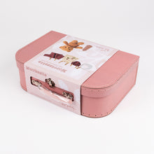 Load image into Gallery viewer, Egmont Toys Morrissette With Clothes In A Case