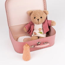 Load image into Gallery viewer, Egmont Toys Morrissette With Clothes In A Case