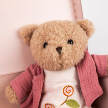 Load image into Gallery viewer, Egmont Toys Morrissette With Clothes In A Case