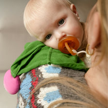 Load image into Gallery viewer, OLI&amp;CAROL Ramona the Radish Big Doudou