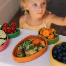 Load image into Gallery viewer, OLI&amp;CAROL Cathy the Carrot Plate &amp; Spoon Set