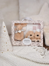 Load image into Gallery viewer, Doudou et Compagnie Beige Slipper Gift Set