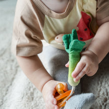 Load image into Gallery viewer, OLI&amp;CAROL Luke the Leek Pacifier Clip