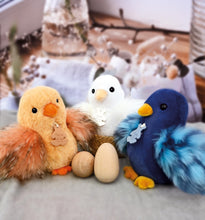 Load image into Gallery viewer, Histoire D’ours 6 Assorted Chicks Display