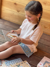 Load image into Gallery viewer, Egmont Toys Sewing Cards Friends