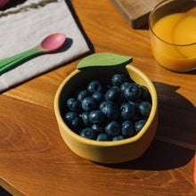 Load image into Gallery viewer, OLI&amp;CAROL Lou the Lemon Bowl &amp; Spoon Set