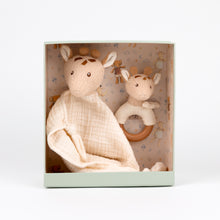 Load image into Gallery viewer, Egmont Toys Leonie the Giraffe Doudou + Rattle Gift Set