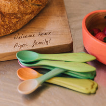 Load image into Gallery viewer, OLI&amp;CAROL Carrot and Radish Spoons