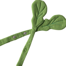 Load image into Gallery viewer, OLI&amp;CAROL Ramona The Radish Bib