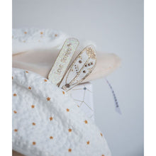Load image into Gallery viewer, Doudou et Compagnie Dream Maker King Bear Doudou Flower Petals