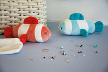 Load image into Gallery viewer, Doudou et Compagnie Under the Sea: Coral Clownfish Plush with Doudou blanket