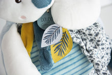 Load image into Gallery viewer, Doudou et Compagnie Yoka the Koala Plush Mama with Baby and Teething Ring